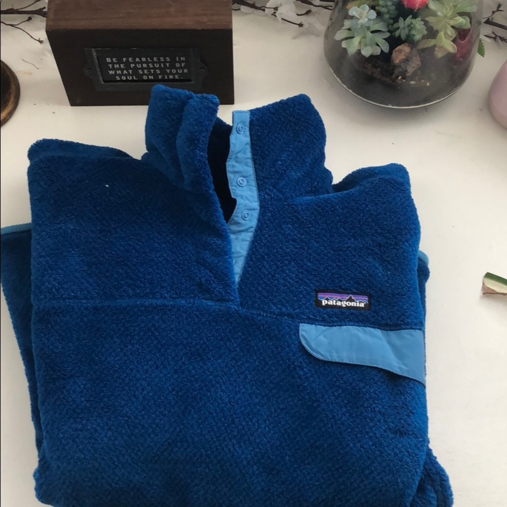 Women’s Patagonia Pullover with Pockets